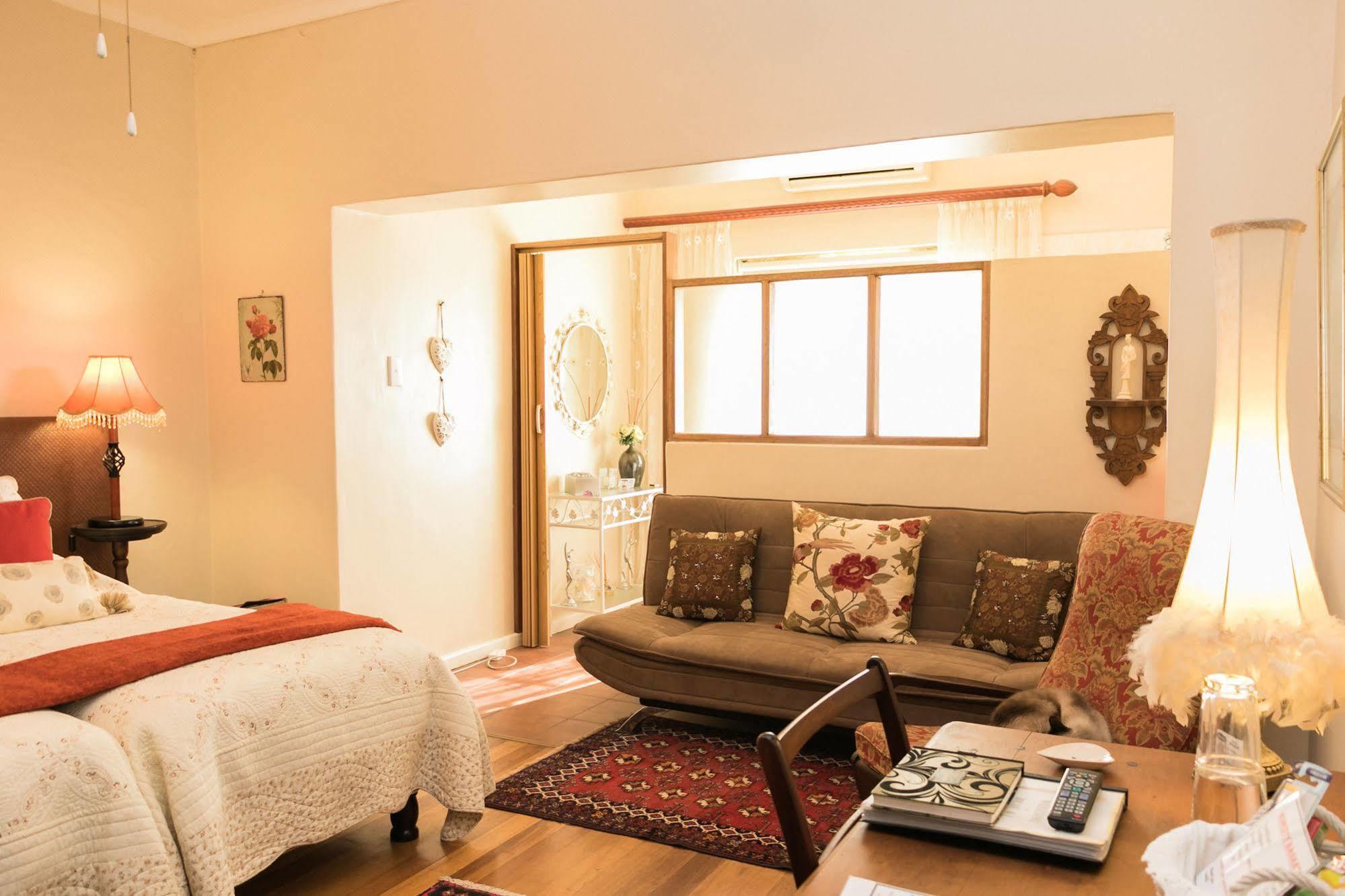 Bed and Breakfast Beau & I Graaff-Reinet Esterno foto