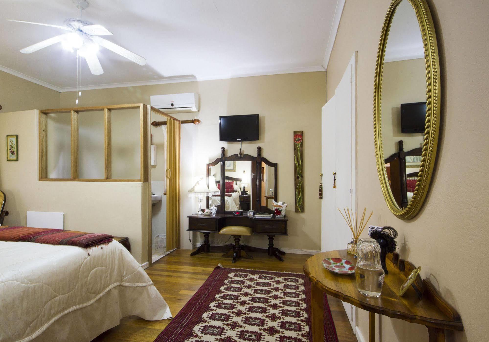 Bed and Breakfast Beau & I Graaff-Reinet Esterno foto