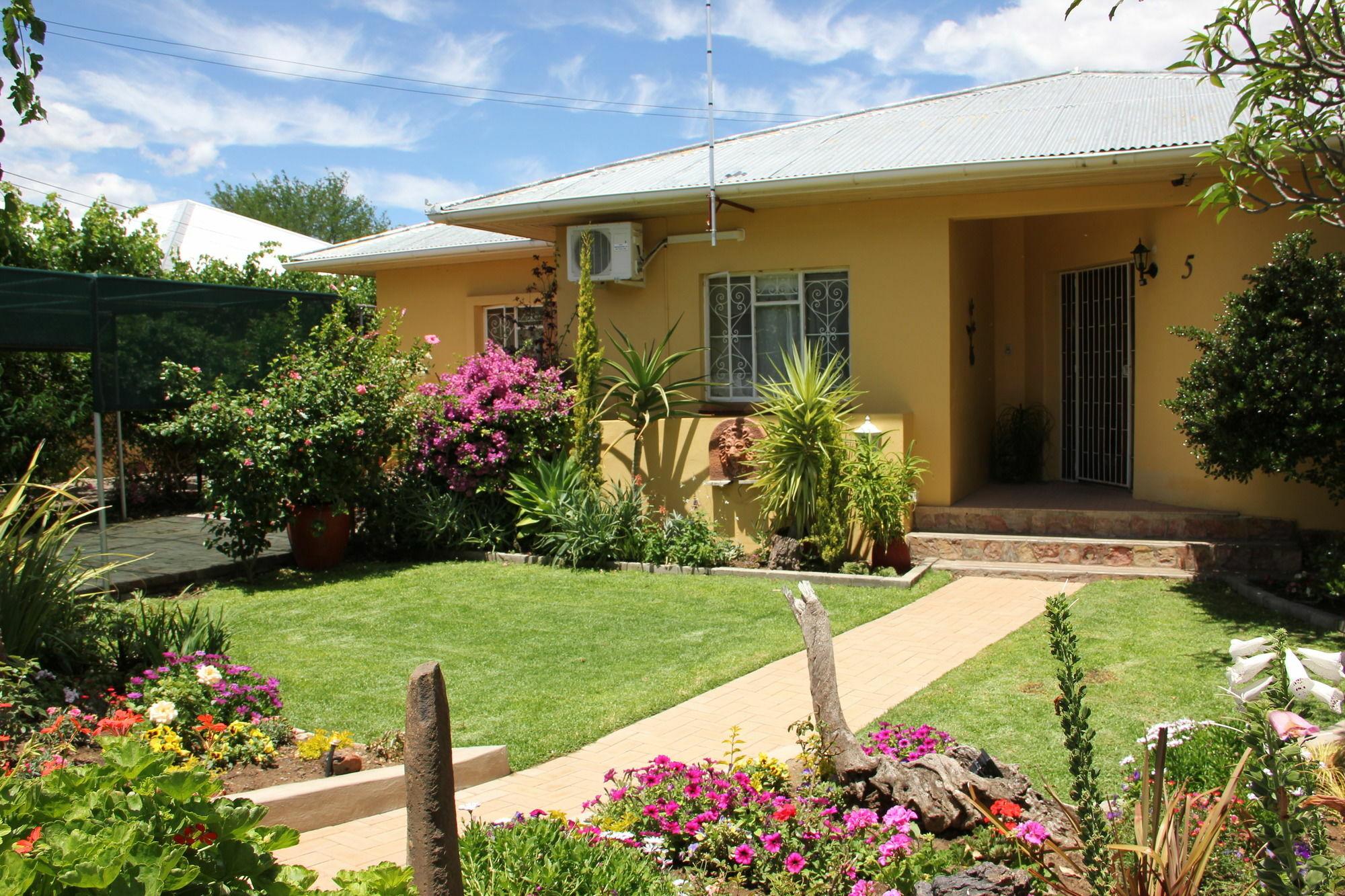 Bed and Breakfast Beau & I Graaff-Reinet Esterno foto